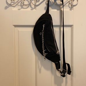 Sandy Liang x Vans fannypack